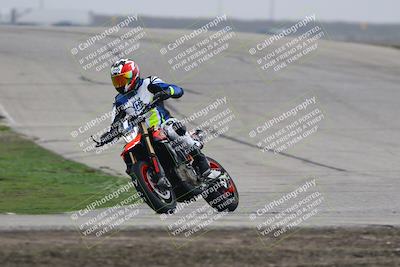 media/Nov-29-2025-TrackDaz (Sat) [[10ae2d9bce]]/B Group/Session 3 (Outside Grapevine)/